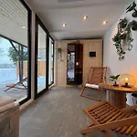 101 Tiny House Elbhuette Mit Wiesenblick Vakantiehuis Bleckede