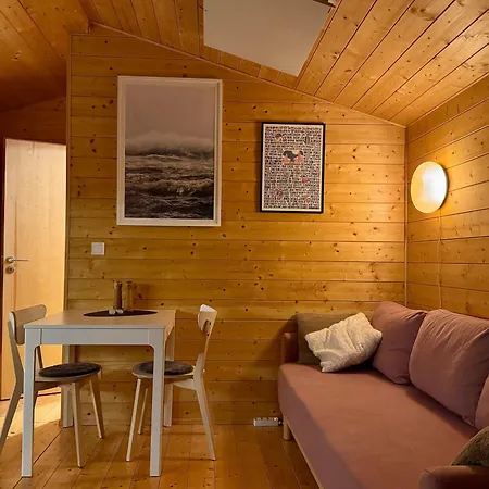 Vakantiehuis 101 Tiny House Elbhuette Mit Wiesenblick Bleckede